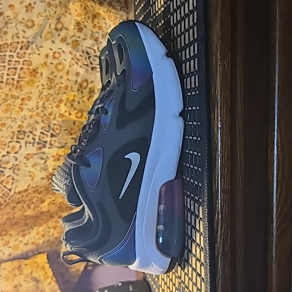 Nike Air multi colored size 6 youth